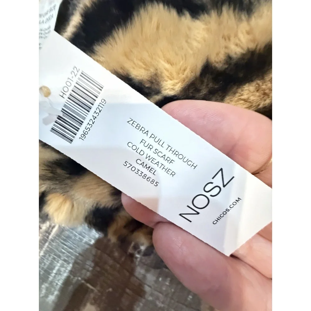 Chico's NoS Zebra‎ Faux Fur Pull Through Scarf Camel NWT One Size